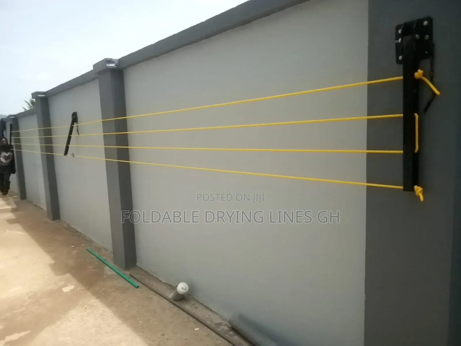 Downwards Foldable Drying Line
