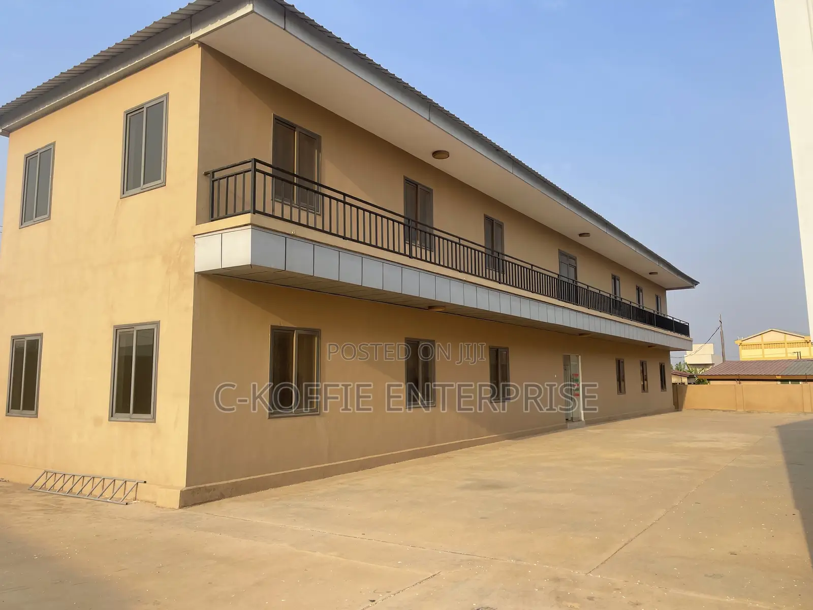 2490 SQM + Offices and Apartments at Spintex for Rent