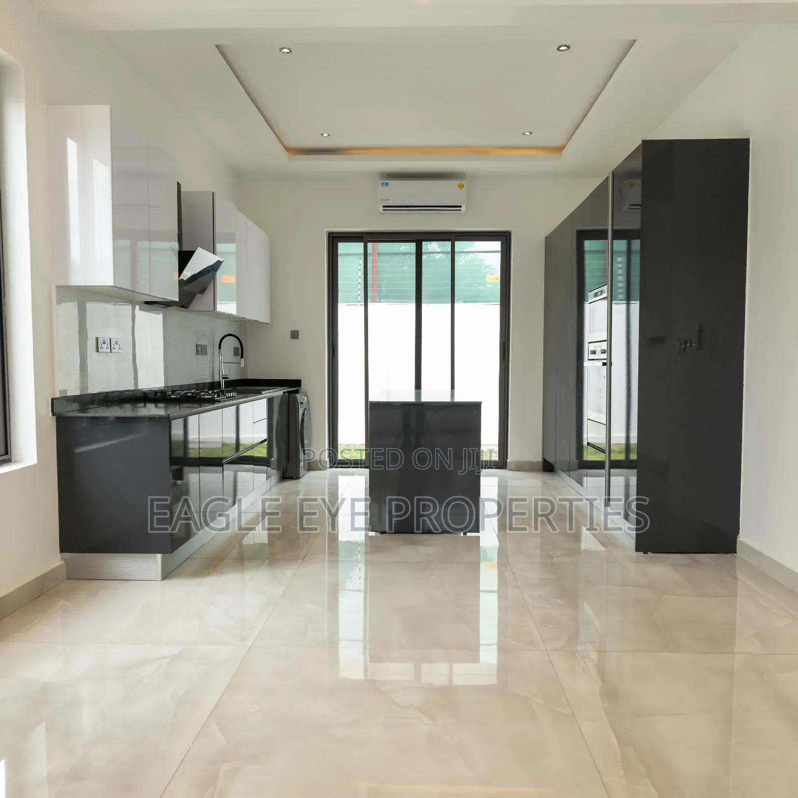 4bdrm House in Cantonments for sale