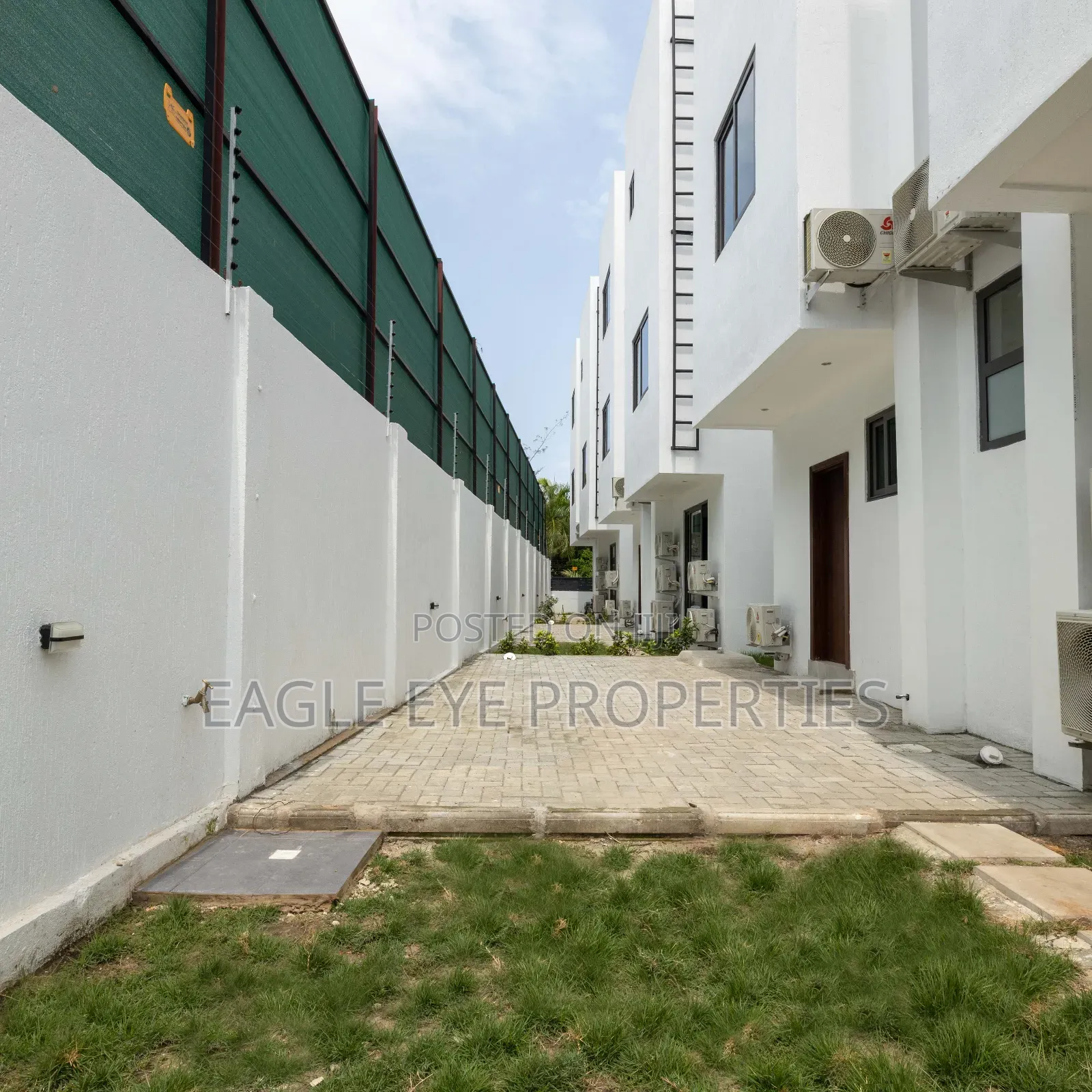 4bdrm House in Cantonments for sale