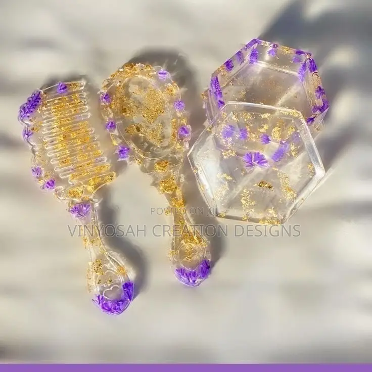 Resin Hair Comp