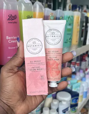 Botanics All Bright Instant Glow Mask
