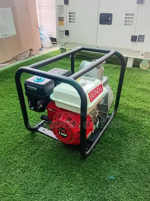 Side View of Honda Petrol Water Pump 7.5 Horse Power