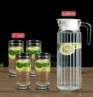 Jug With Highball Glasses