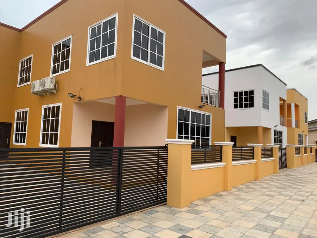 4bdrm House in Bronko Housing, Accra Metropolitan for rent