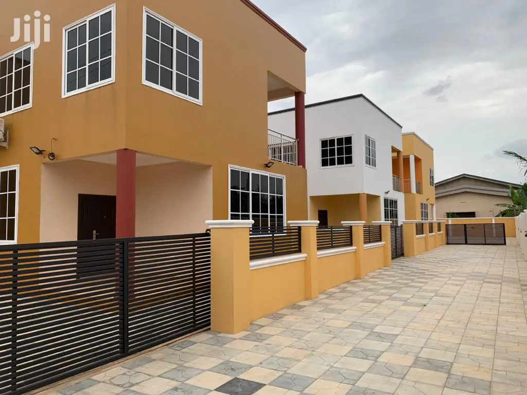 4bdrm House in Bronko Housing, Accra Metropolitan for rent