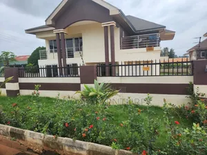 Furnished 5bdrm House in Ahodwo  Daban, Kumasi Metropolitan for sale
