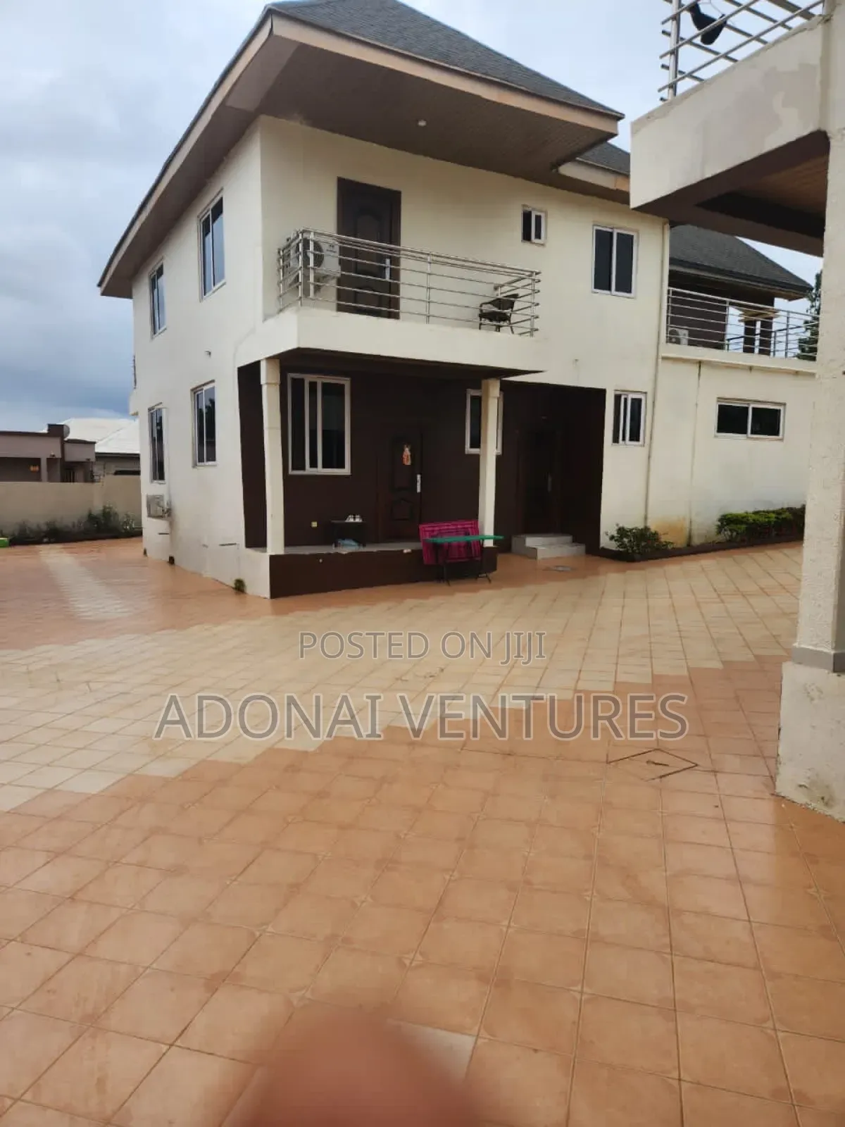 Furnished 5bdrm House in Ahodwo  Daban, Kumasi Metropolitan for sale