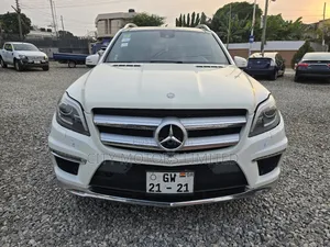 Mercedes-Benz GL-Class GL 550 2013 White