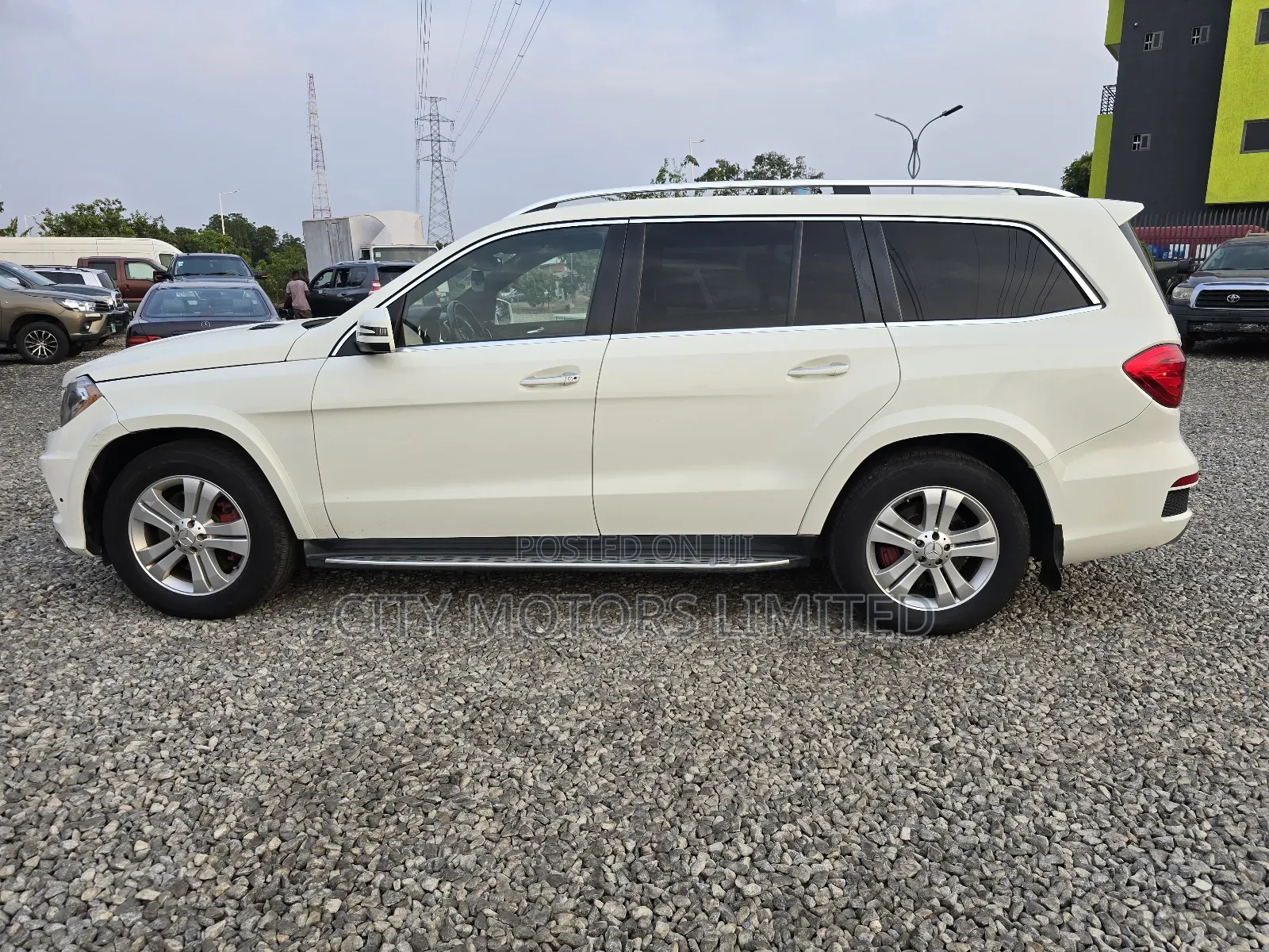 Mercedes-Benz GL-Class GL 550 2013 White