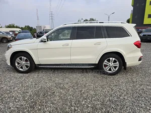 Mercedes-Benz GL-Class GL 550 2013 White