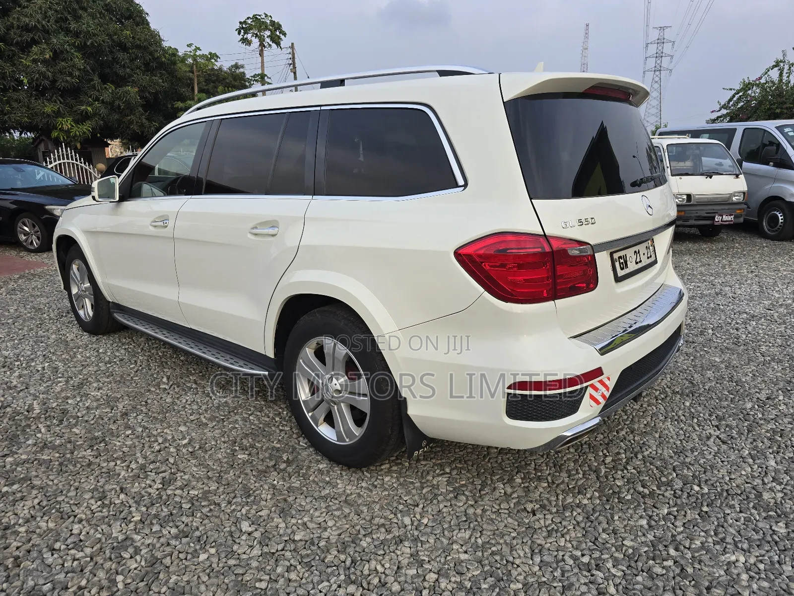 Mercedes-Benz GL-Class GL 550 2013 White