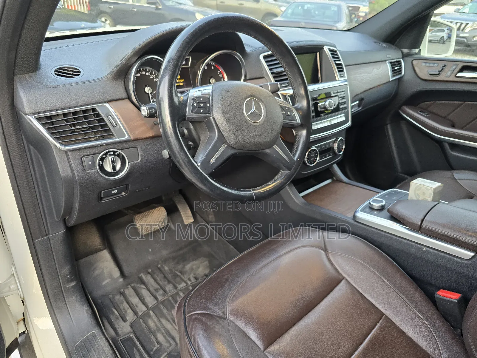 Mercedes-Benz GL-Class GL 550 2013 White