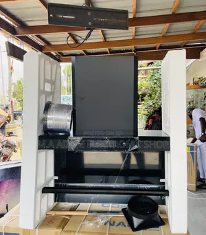 High Quality Kenwood 90cm T-Shape Electric Extractor.
