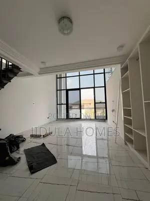 5bdrm Mansion in East Legon for sale