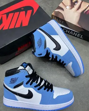 Jordan 1 Retro Sneakers