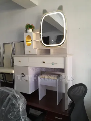 Single Mirror Dressing Table