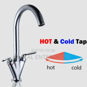 Kitchen Sink Mixer Tap Hot and Cold Faucet With Hose