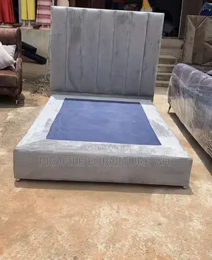 Lit  Double Pallets Stand Bed-Frame