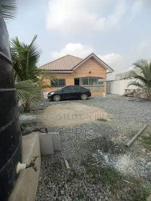 3bdrm House in Berverly Hills, Accra Metropolitan for sale