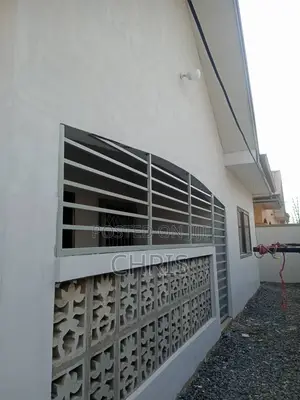 3bdrm House in Berverly Hills, Accra Metropolitan for sale