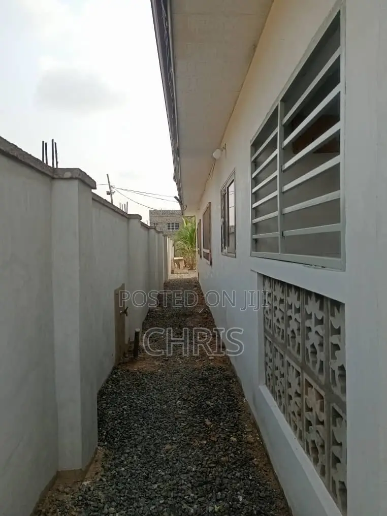 3bdrm House in Berverly Hills, Accra Metropolitan for sale