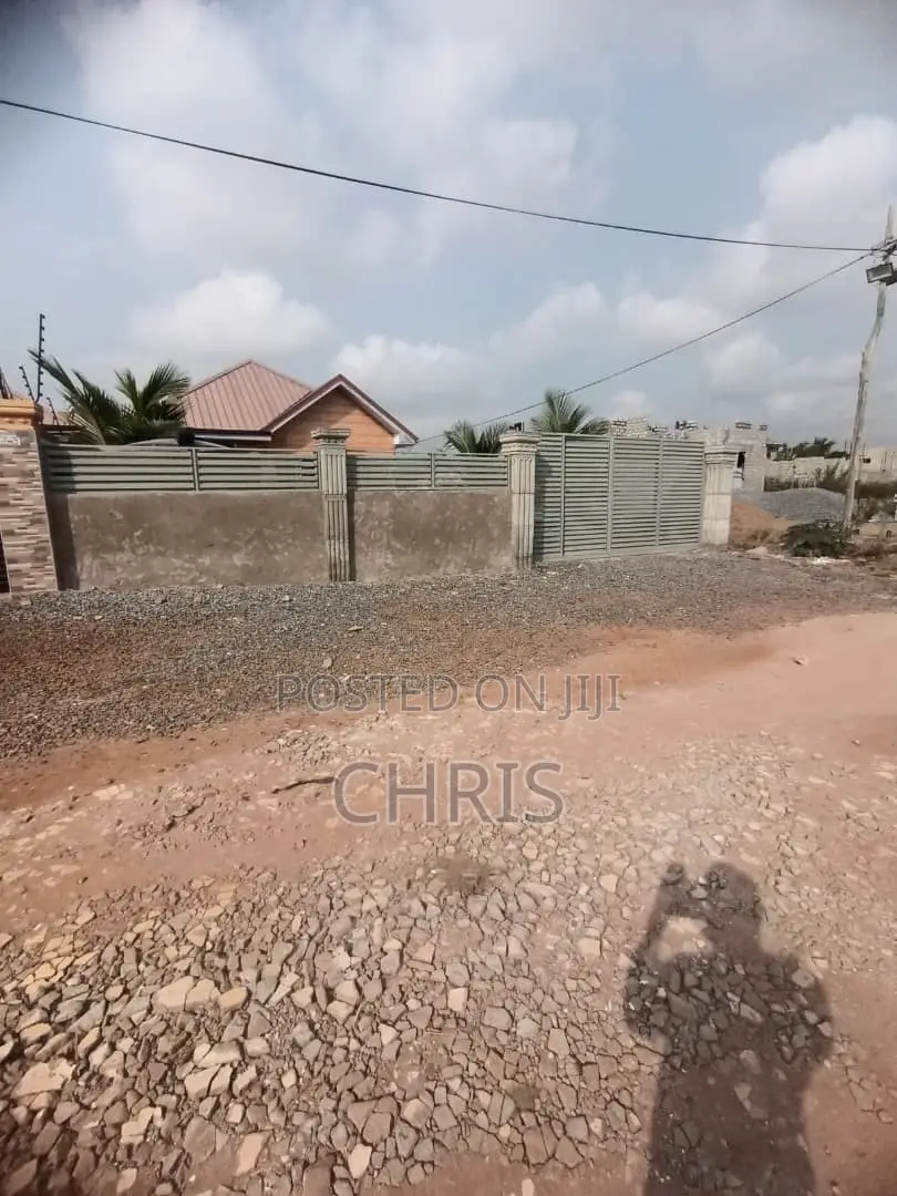 3bdrm House in Berverly Hills, Accra Metropolitan for sale