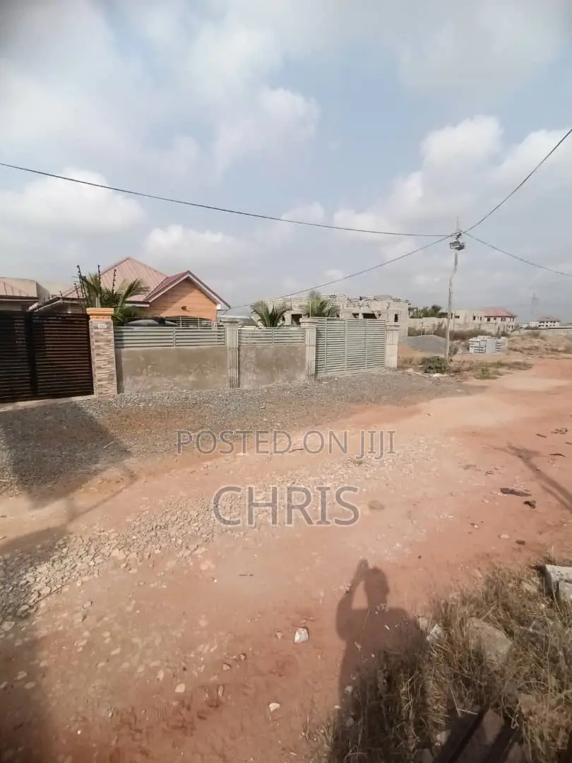 3bdrm House in Berverly Hills, Accra Metropolitan for sale
