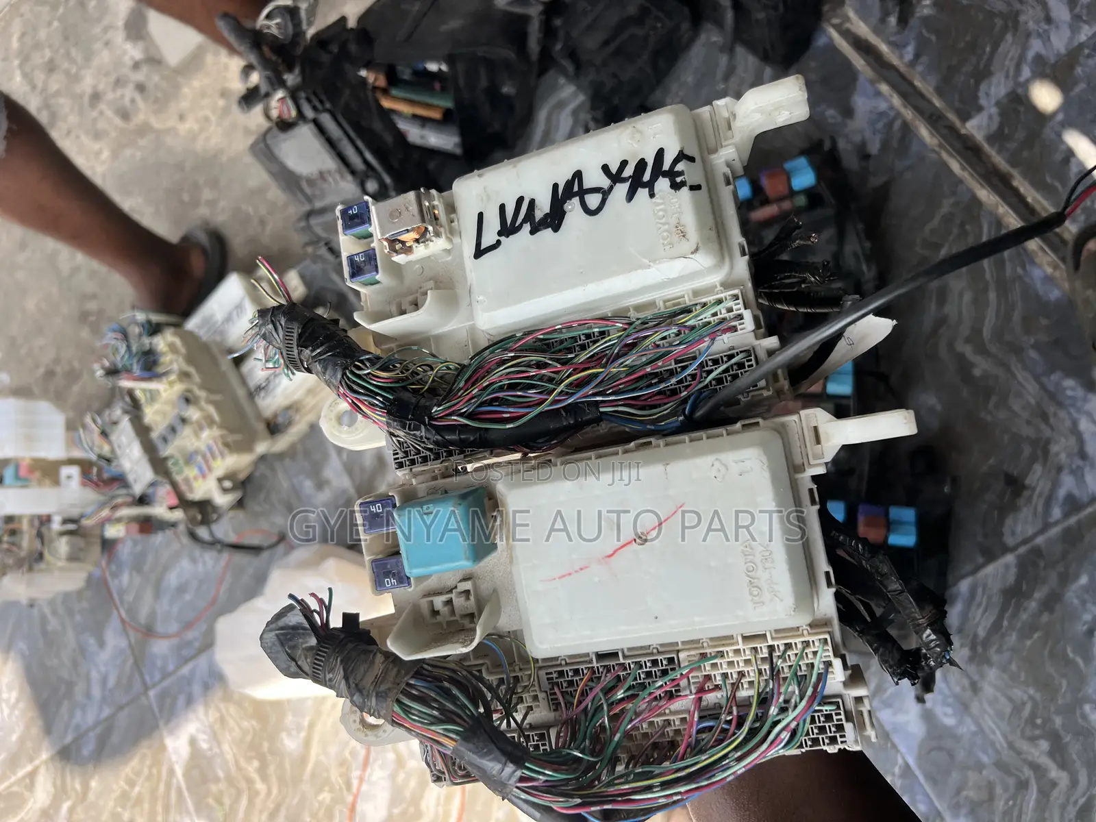 Toyota Hilux Dashboard Fuse Box