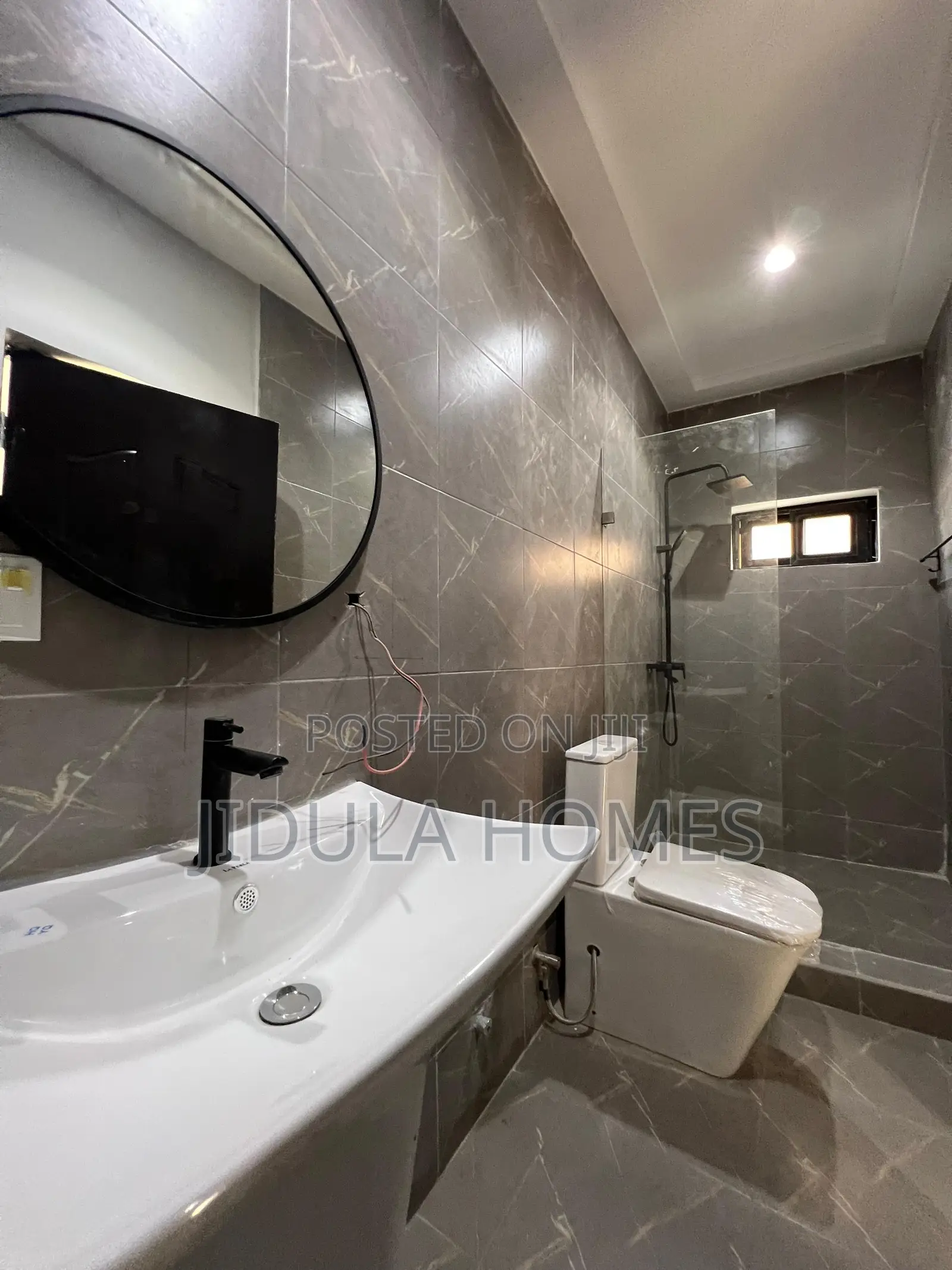 4bdrm Mansion in East Legon Hills, Ashaley Botwe for sale