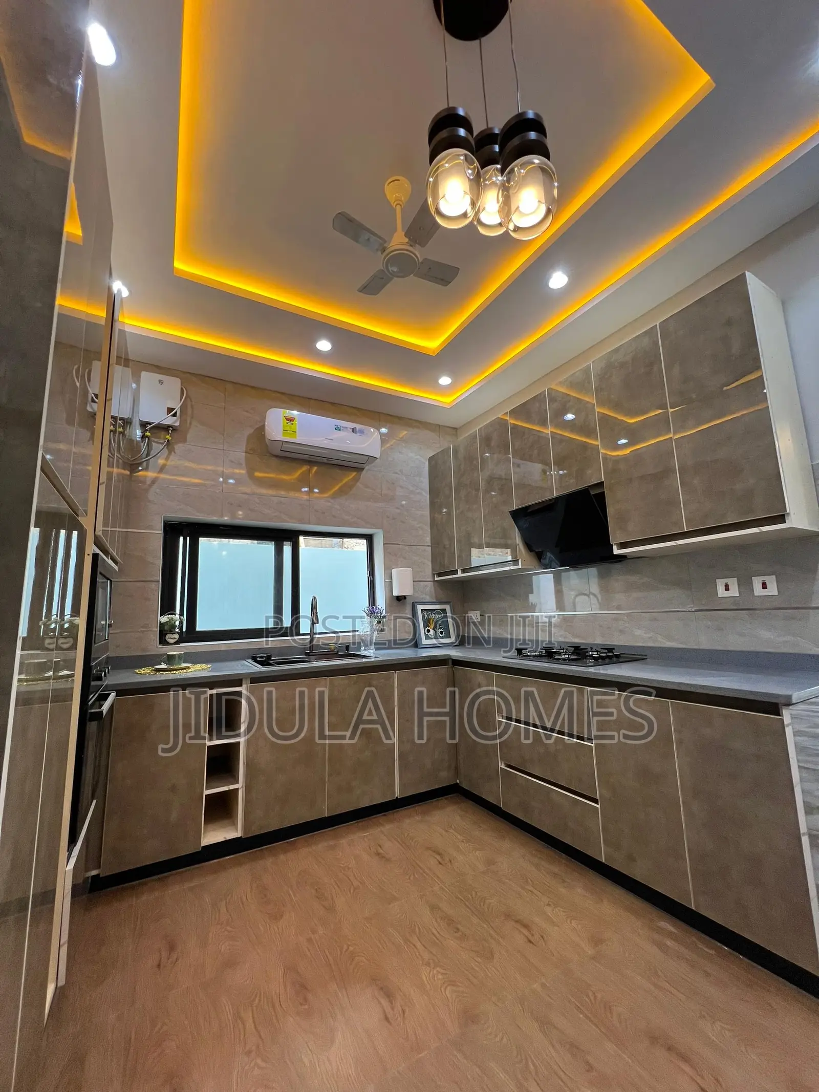 4bdrm Mansion in East Legon Hills, Ashaley Botwe for sale