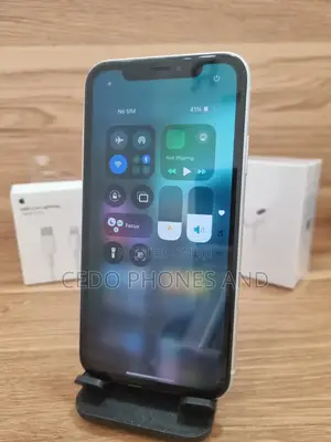 Apple iPhone XR 128 GB White