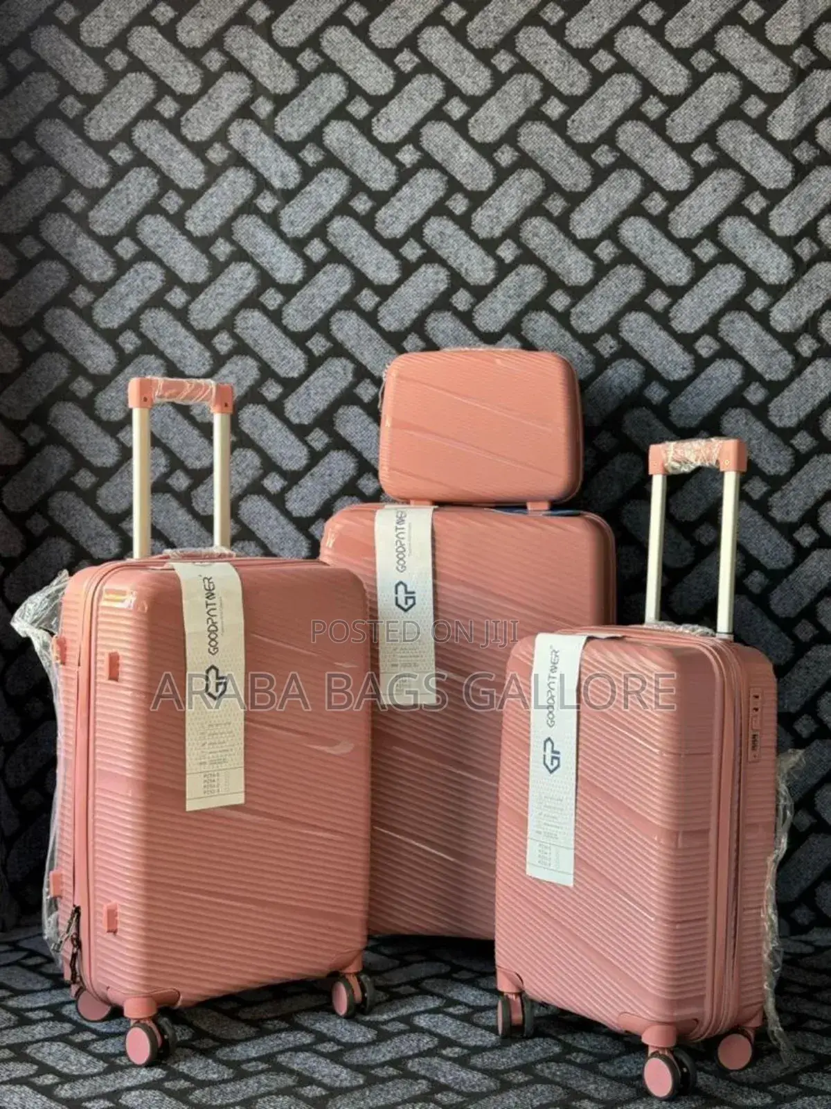Turkish Traveling Anti Crack Unbreakable Suitcases