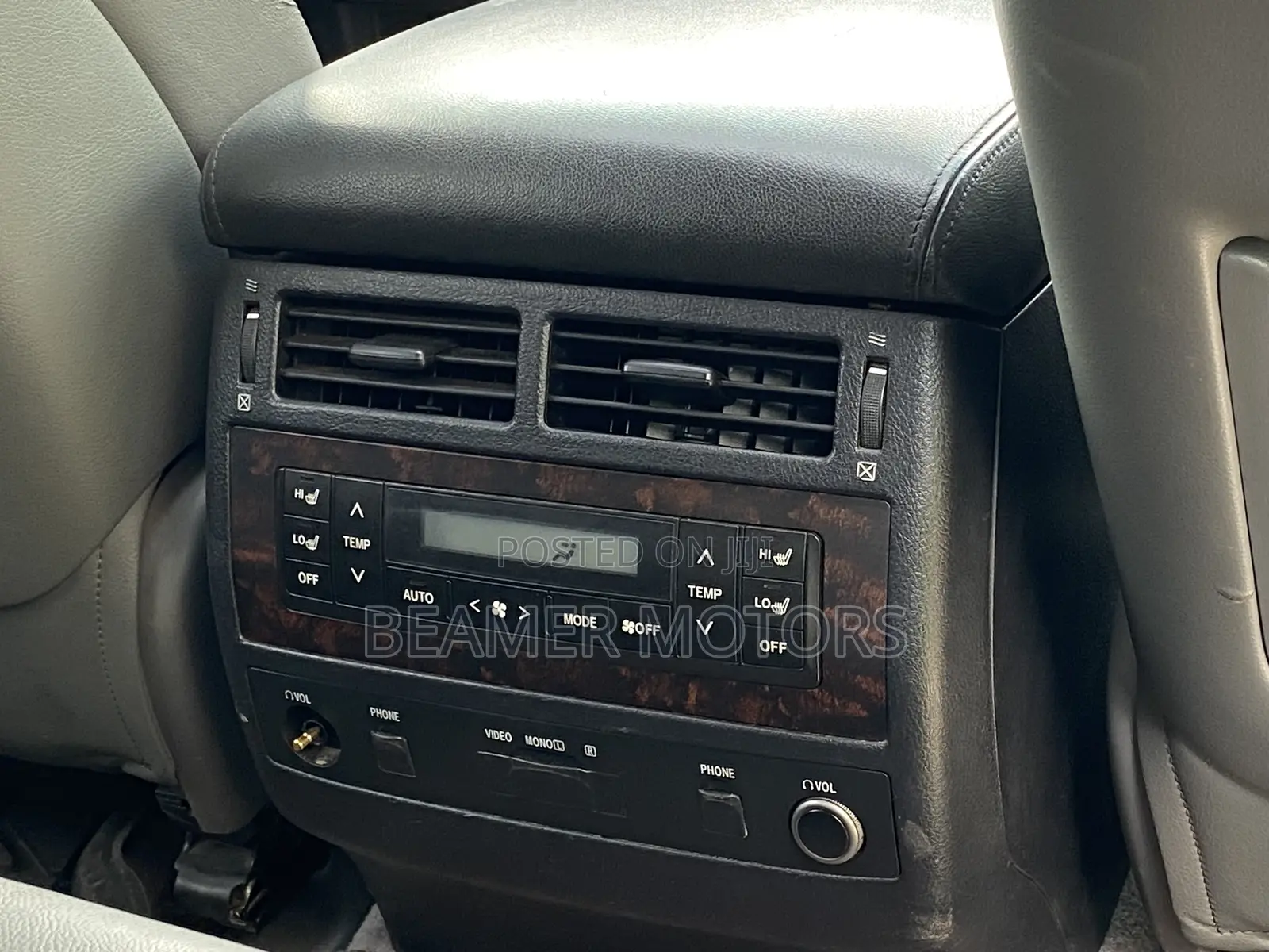 Toyota Land Cruiser 5.7 V8 VX-S 2013 Silver