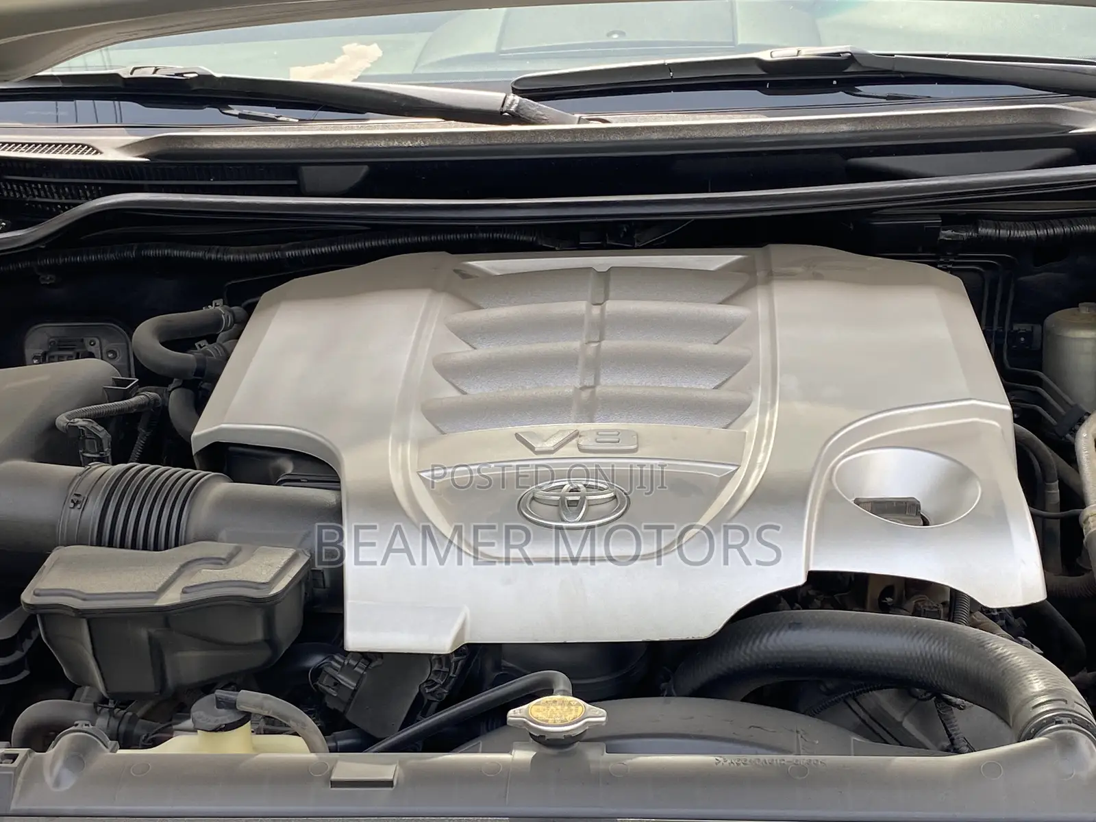 Toyota Land Cruiser 5.7 V8 VX-S 2013 Silver