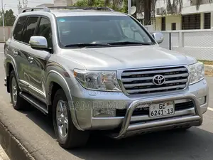 Toyota Land Cruiser 5.7 V8 VX-S 2013 Silver
