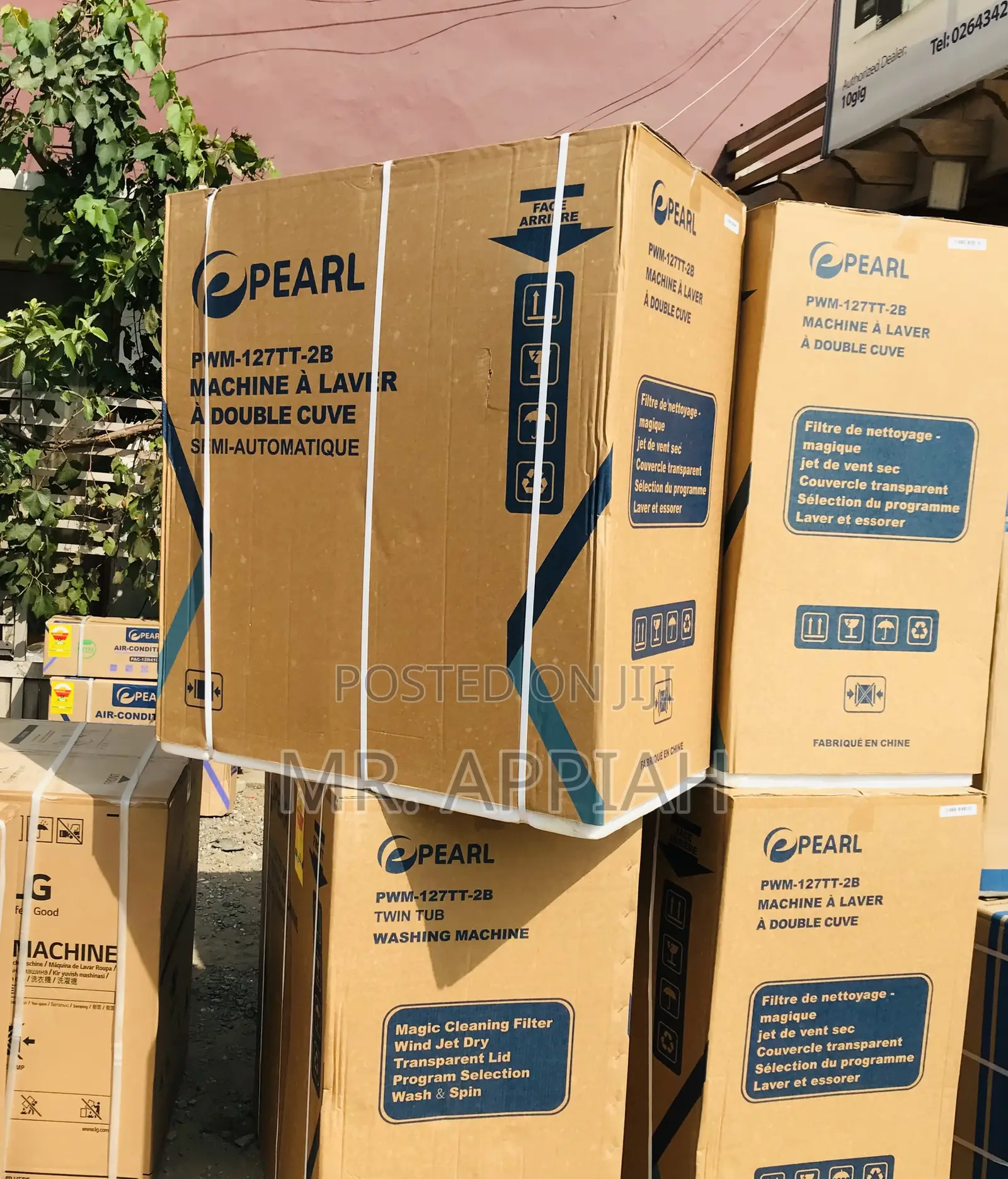 Quiet and Efficient Pearl 12kg Top Load Washing Machine.