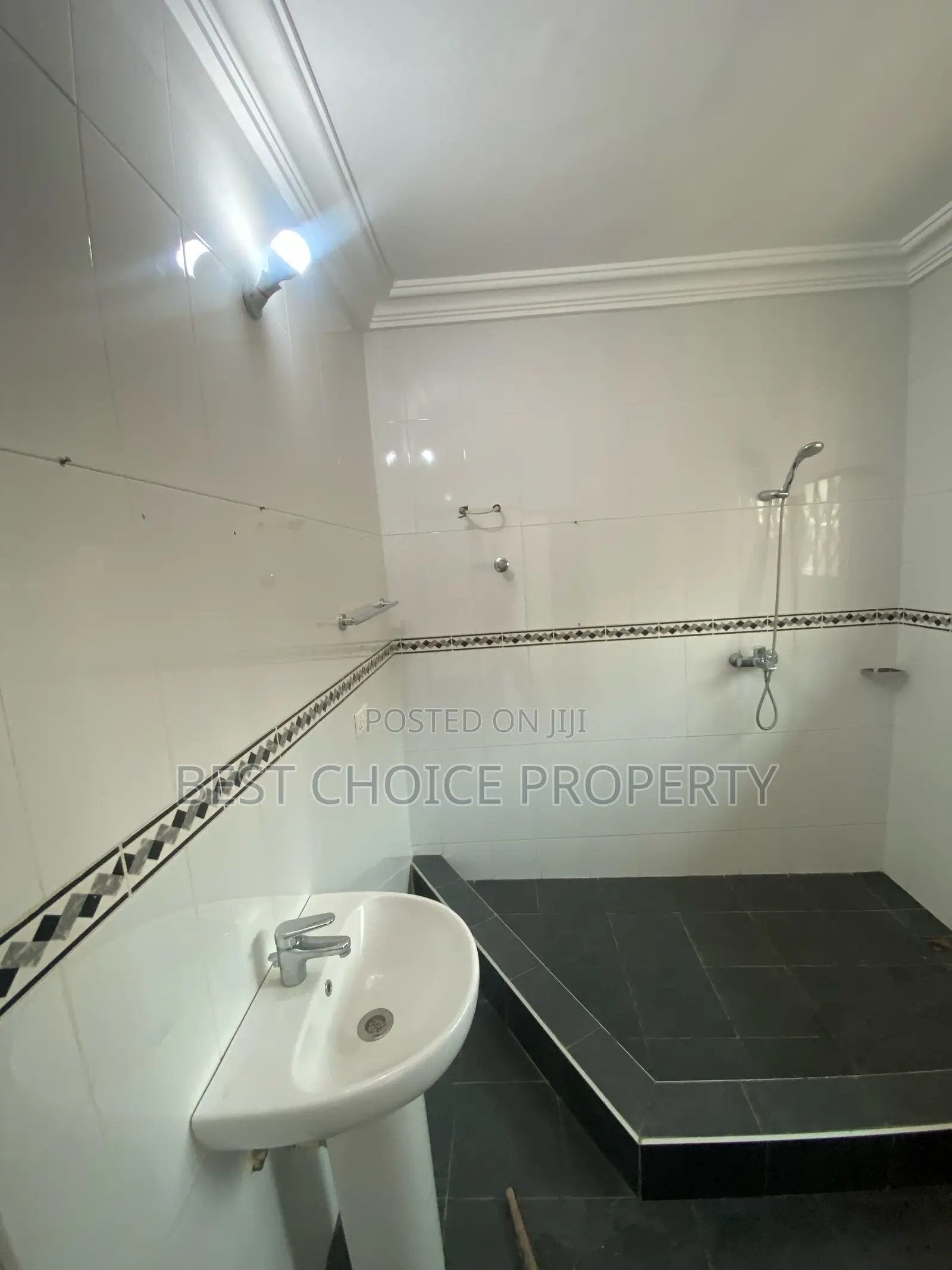 1bdrm Apartment in New Legon Rosa Rosa, Adenta for rent