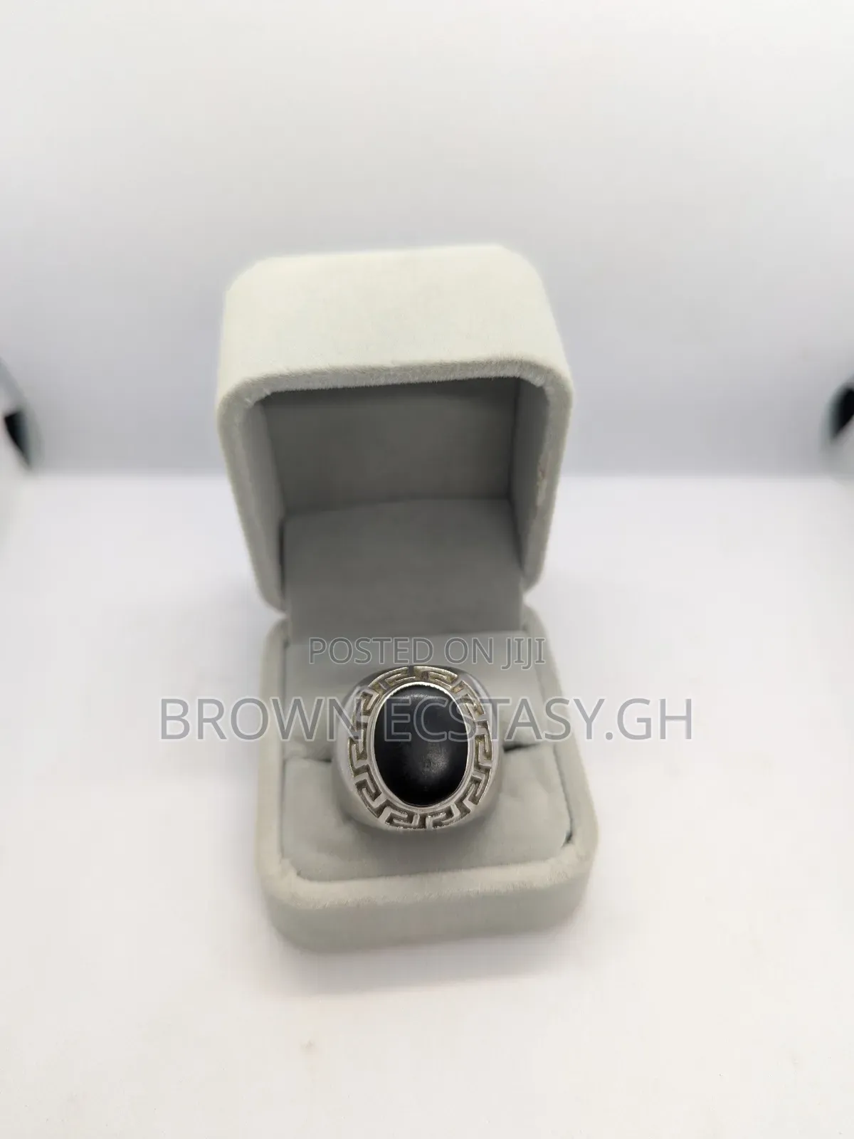 Antique Black Stone Ring