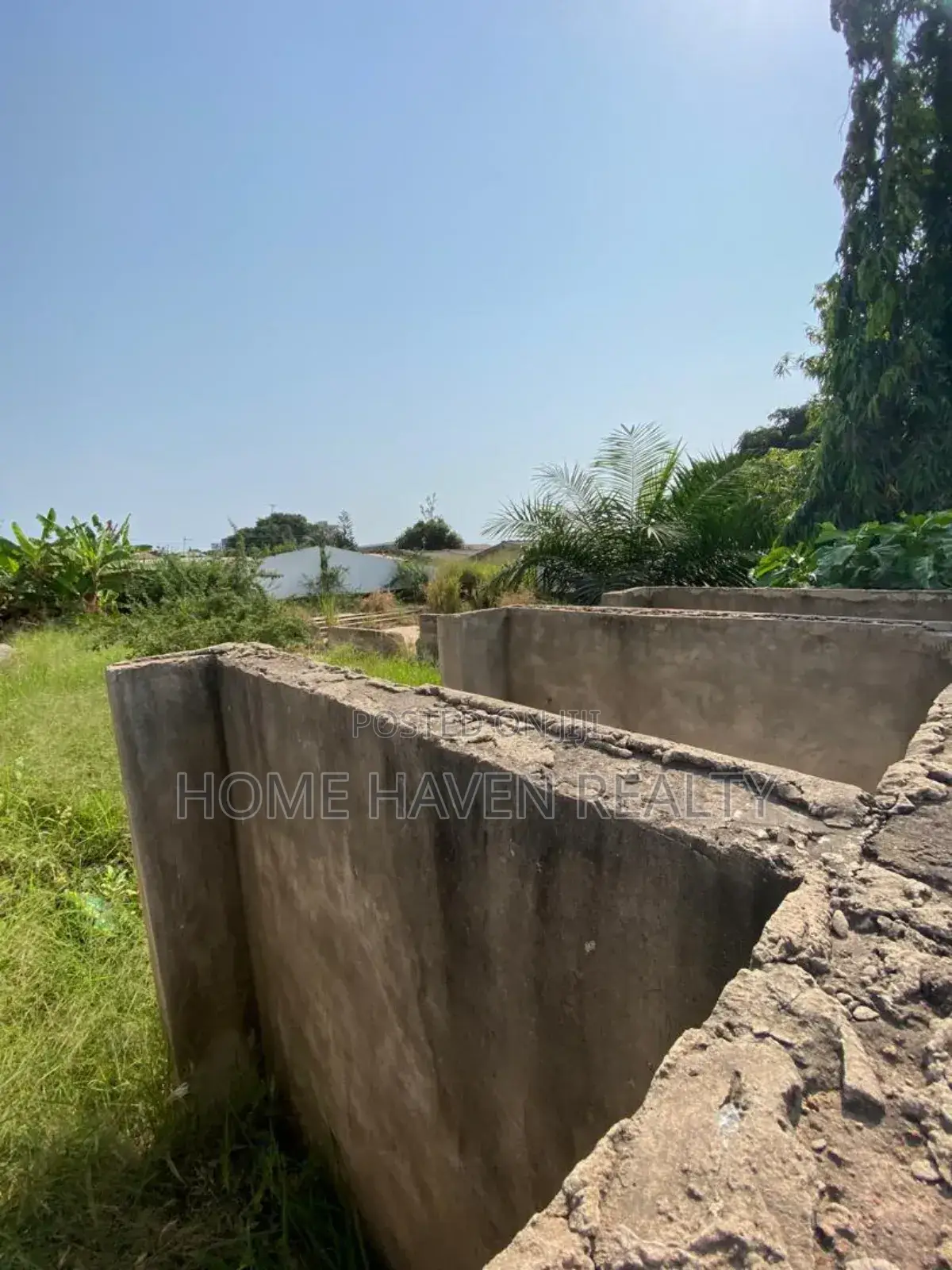 One PLOT for SALE at Abelemkpe