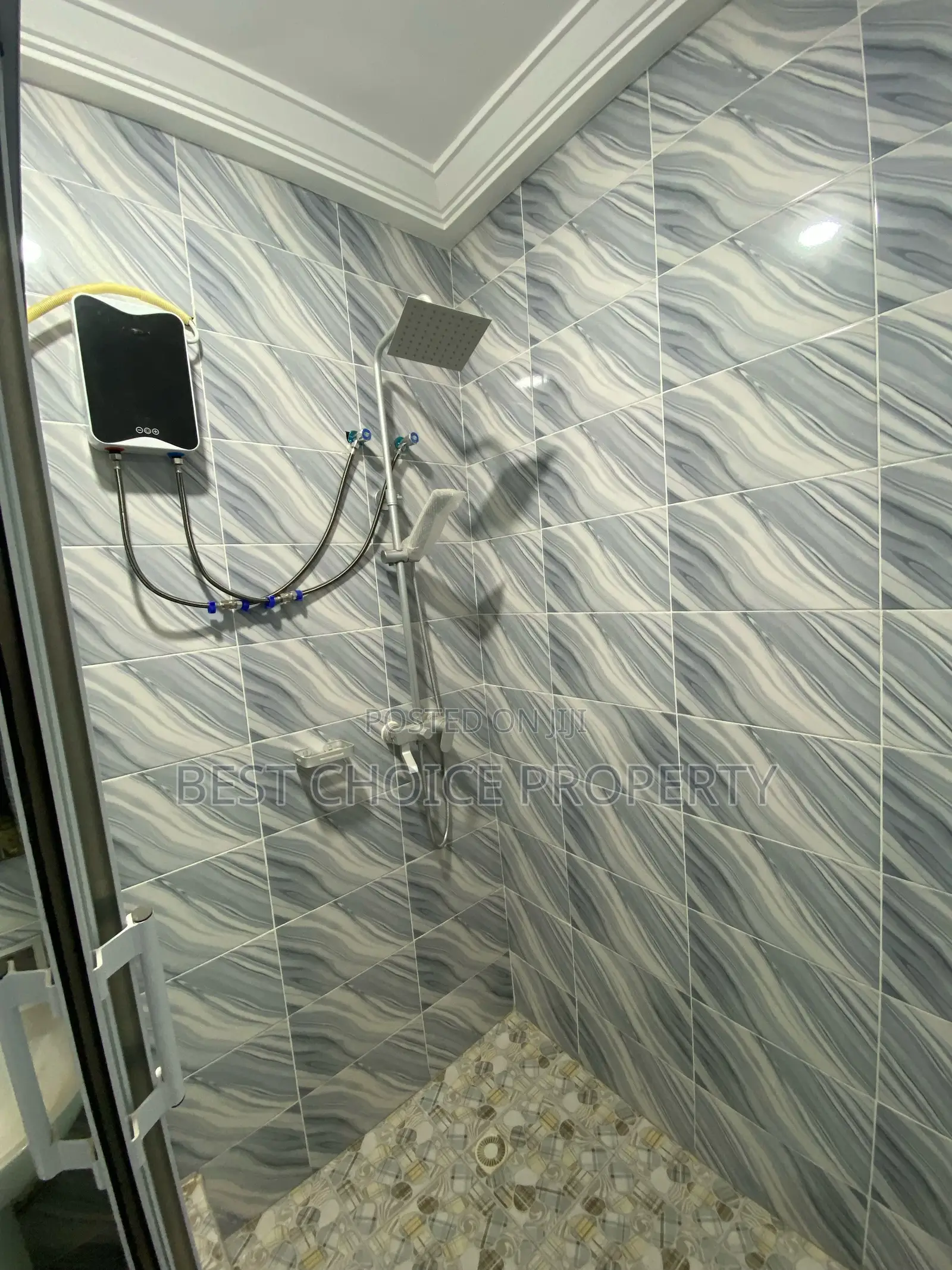 3bdrm Apartment in Adenta Commandos for rent