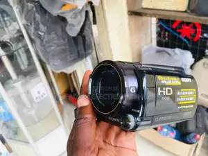 Sony HDR-XR500E: Capture Life in Vivid HD