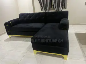 Elixi Lit L-Shape Sofa// Black L Shape