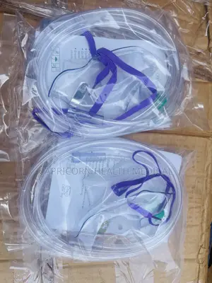 Oxygen Mask and Nasal Prongs