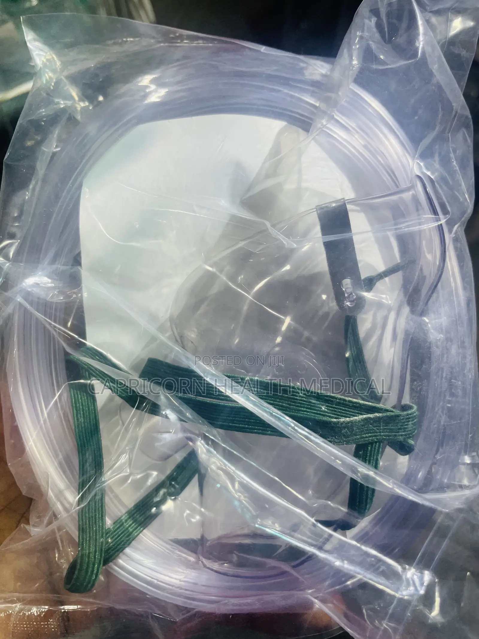 Oxygen Mask and Nasal Prongs