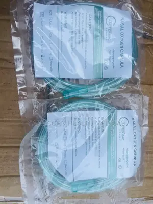 Oxygen Mask and Nasal Prongs