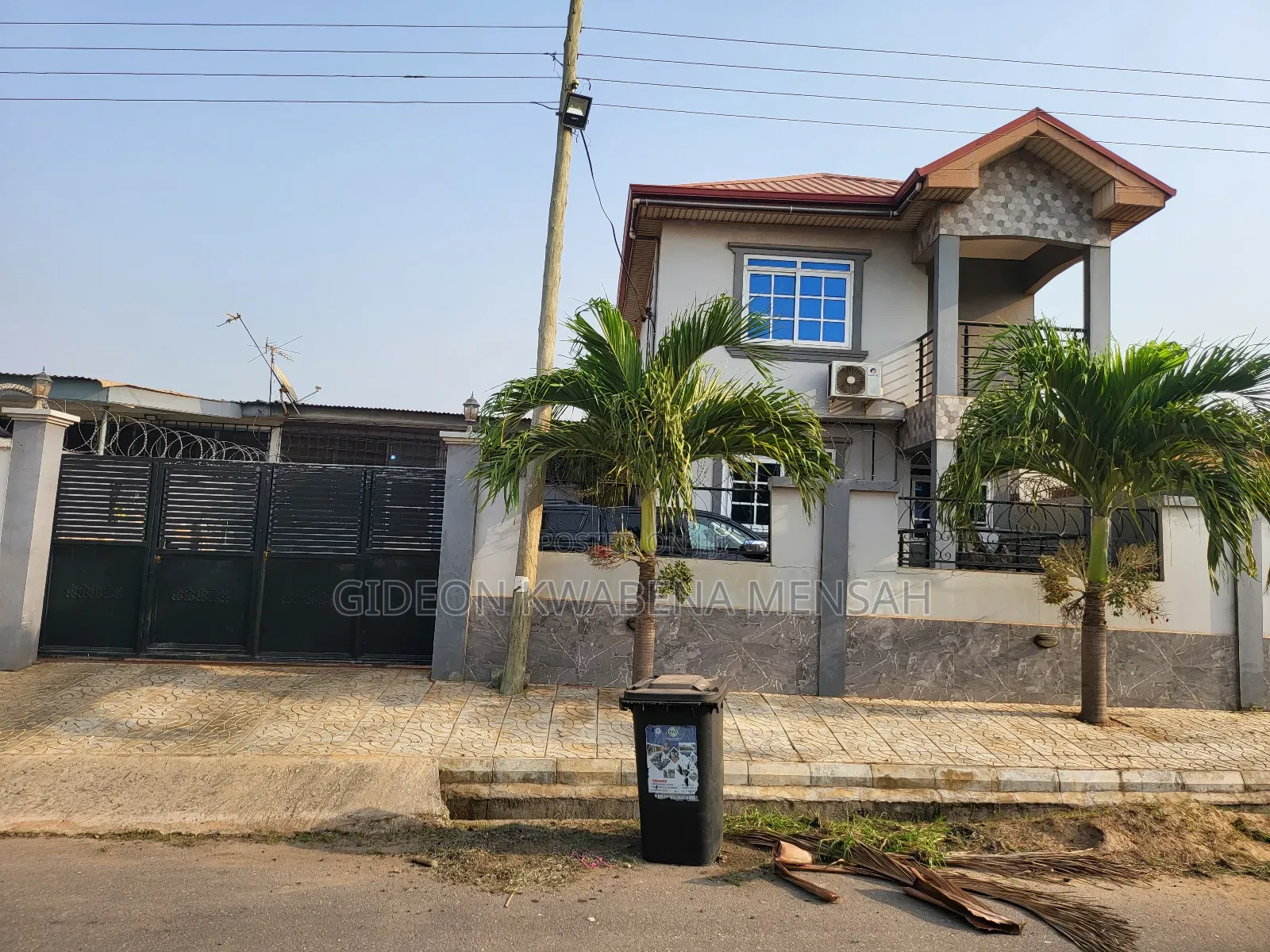 Furnished 4bdrm House in Sakumono Estate, Tema Metropolitan for sale