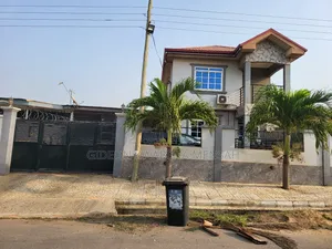 Furnished 4bdrm House in Sakumono Estate, Tema Metropolitan for sale