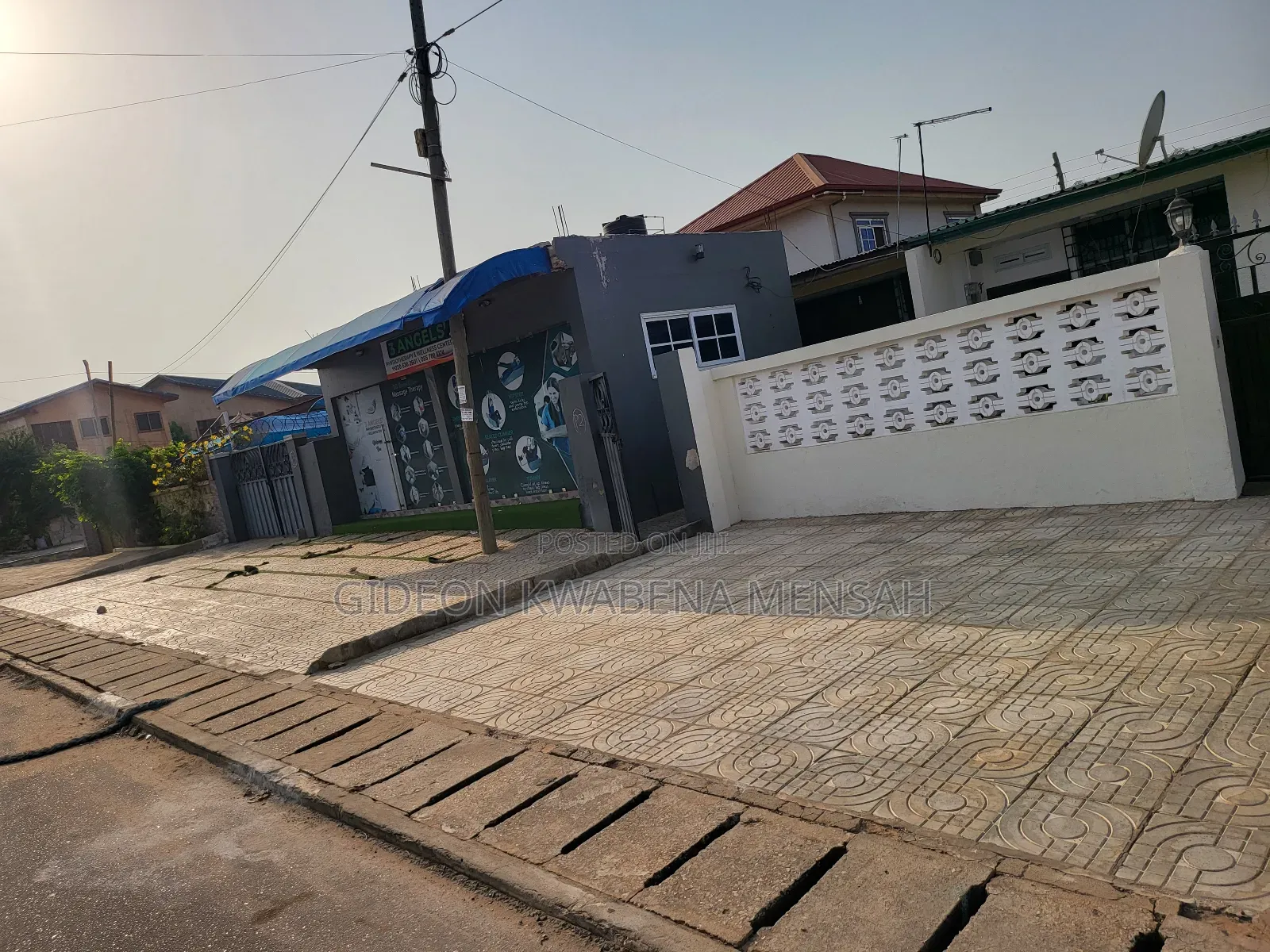 Furnished 4bdrm House in Sakumono Estate, Tema Metropolitan for sale