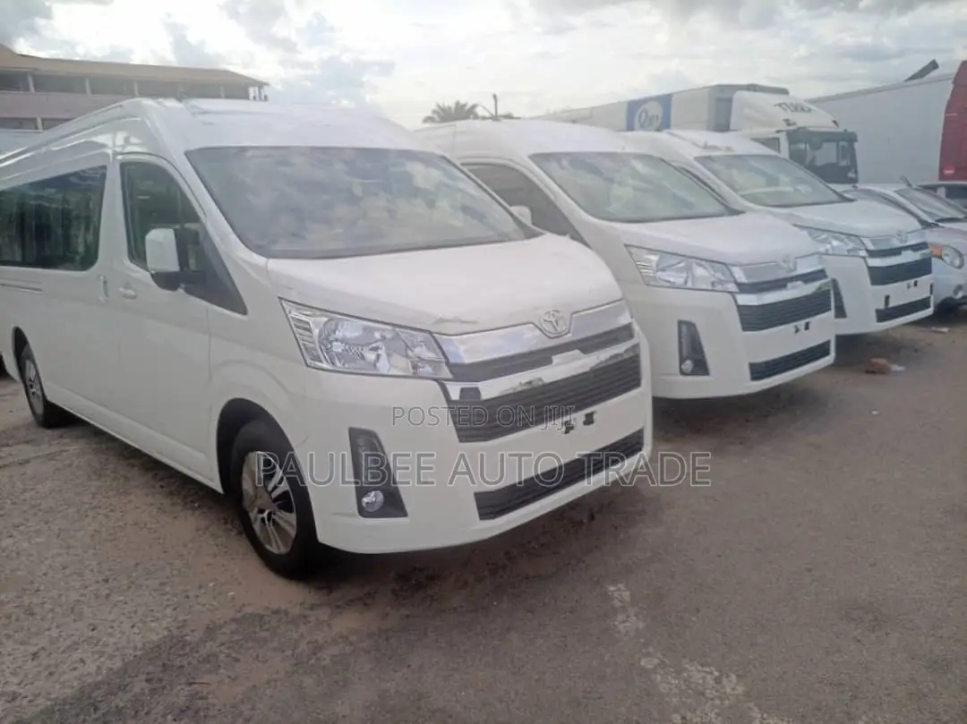 Toyota HiAce 2023 White